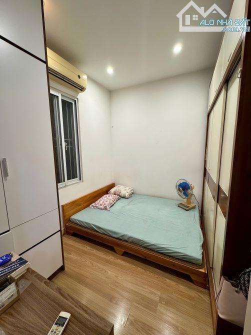 Bán căn hộ tập thể tầng 2 đẹp long lanh, ở luôn nhà M Mai Dịch, Cầu Giấy 50m, 3.9 tỷ. - 2