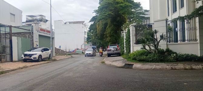 270m2 MT đường Bát Nàn KDC Thế Kỷ 21, P. Bình Trưng, Tp Thủ Đức - 2
