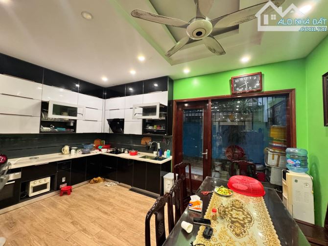 🏡 Bán Nhà Phố Thọ Tháp – Cầu Giấy - DT: 103m² x 5 tầng - 2