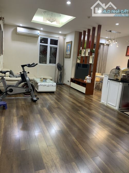 Bán căn hộ Trung Yên Plaza – số 1 Trung Hòa. Căn góc 3PN – 2WC, thoáng sáng. Hơn 8 tỷ - 2