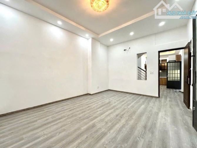 Bán nhà quận 5, Trần Bình Trọng, 3 tầng, Hẻm 6m, 4x14m, nhỉnh 8 tỷ - 2