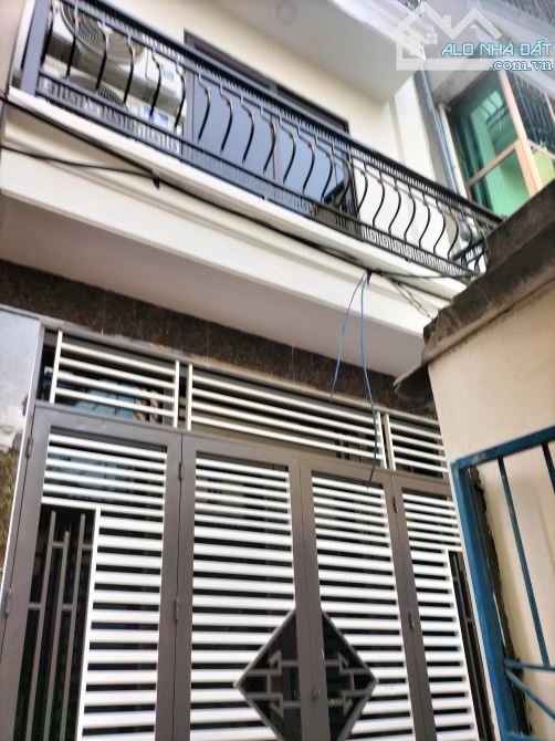 Nhà đẹp cách 100m ô tô đỗ cửa tại Q. Hà Đông - 2