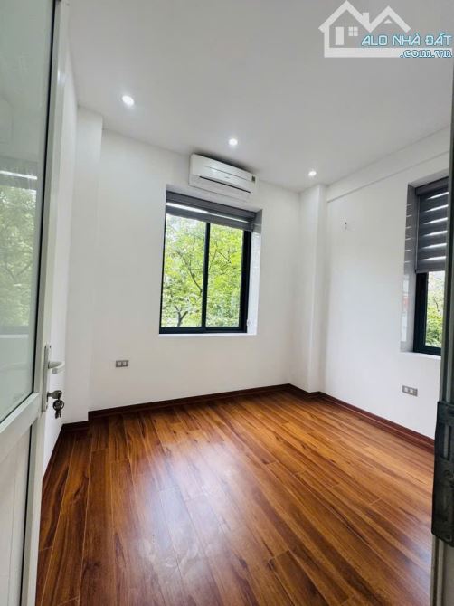 Bán căn hộ CCCC Trung Hòa 62m2 thoáng đẹp, 2 ngủ bếp rộng thấp tầng sẵn sổ 5,395 tỷ - 2