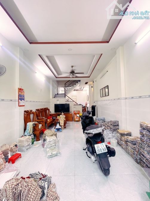 Bán nhà Đô Đốc Long, Tân Phú - DTSD 265m2, 4 Tầng, Hẻm 5m xe hơi vào nhà - 2