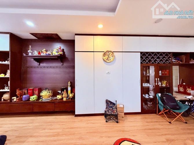 BÁN CĂN HỘ SÁT BV NỘI TIẾT – VỊ TRÍ GIAO THOA HOÀNG MAI 124M NHỈNH 6.4 TỶ- 3 NGỦ- CĂN GÓC - 2