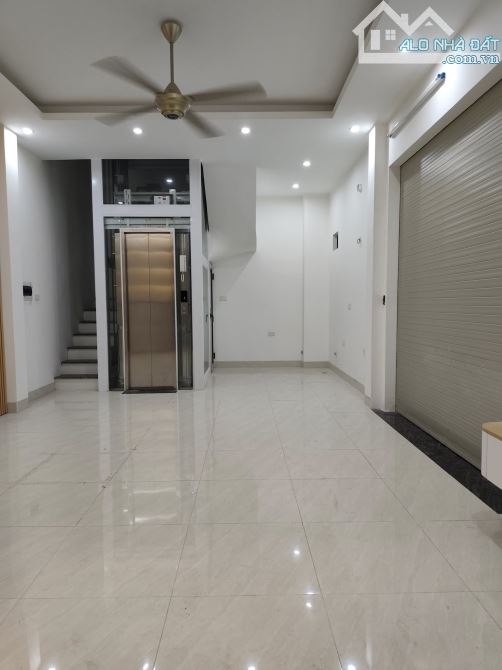 BÁN NHÀ RIÊNG PHỐ LỤA - VẠN PHÚC – LÔ GÓC 3 THOÁNG – THANG MÁY – TRUNG TÂM HÀ ĐÔNG - 2