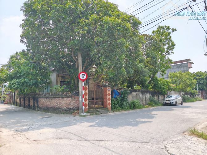 150m thị trấn Sóc Sơn ,lô góc 3 mặt tiền,đường rộng 8m. Vị trí: Cách chợ 300m, - 2