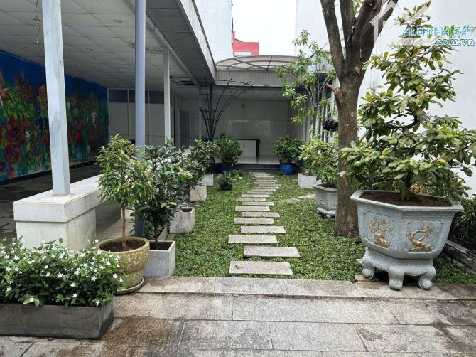 Biệt thự Khu D2D - Phường Thống Nhất.   - Diện tích: 16m x 18m = 288m2 - DTXD 8m x 18m& DT - 3