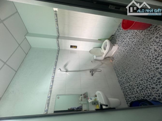 Nhà Hẻm Nguyễn Duy Cung chỉ 5,2 ty - 3