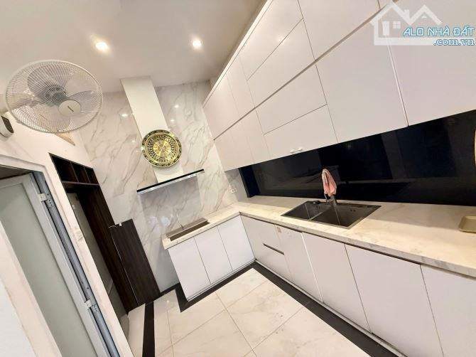 Cho thuê nhà riêng 32m2 x 5 tầng Nguyễn Xiển, Thanh Xuân - 3