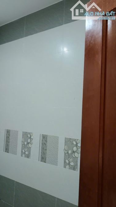 Giá 18,5 tỷ. Bán nhà mặt tiền Bùi Hữu Nghĩa ngang 17x30m gần cty Pounchen Biên Hoà. SHR - 3