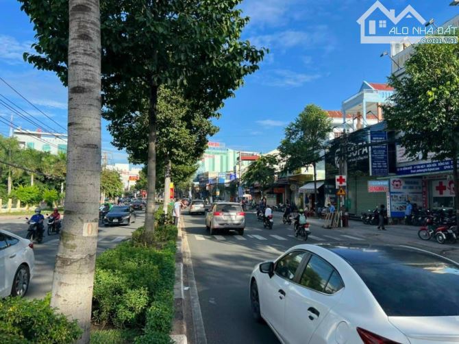 BĐS dòng tiền 1,4 tỷ/năm. Mặt tiền gần 1000m² Đồng Khởi gần Amata Biên Hoà. Sổ thổ cư. - 3