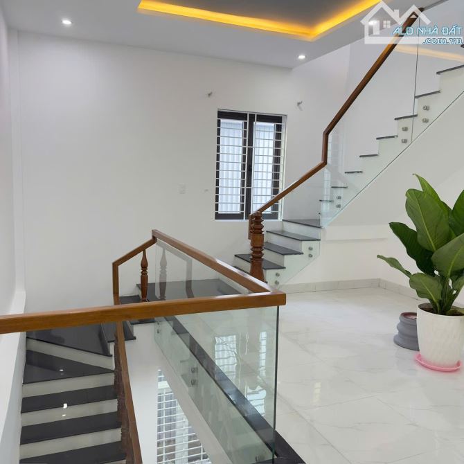 Bán nhà 3 tâng Quách Thị Trang Hòa Xuân - 3