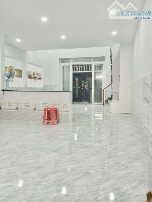 BÁN NHÀ RIÊNG TRIỆT LỬNG - HXH BÙI CÔNG TRỪNG - 97M2 - 3PN - CHỈ 4,6 TỶ - 3