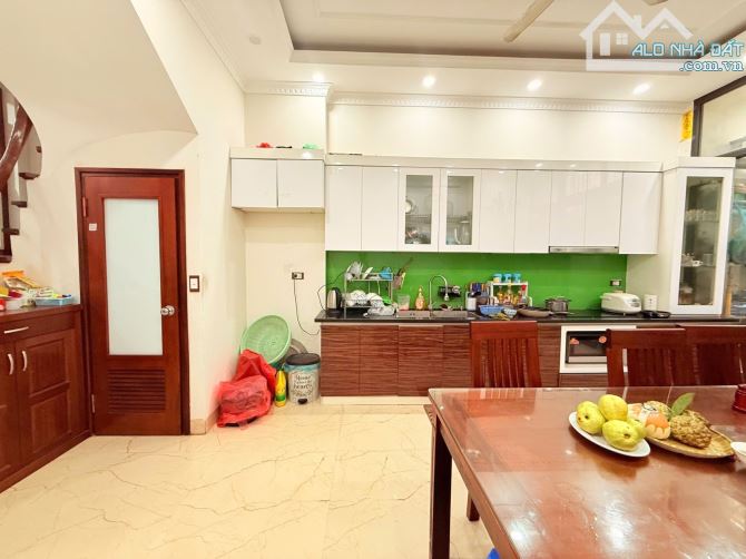 Bán nhà Nguyễn Khánh Toàn 60m 5 tầng mặt tiền 3.6m Giá chỉ 14.9 tỷ - 3