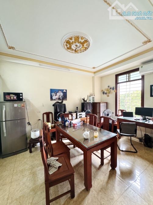 TRẦN CUNG CẦU GIẤY, NHÀ ĐẸP DÂN XÂY 5 TẦNG 68M, VÀI BƯỚC CHÂN RA MẶT PHỐ Ô TÔ TRÁNH. - 3