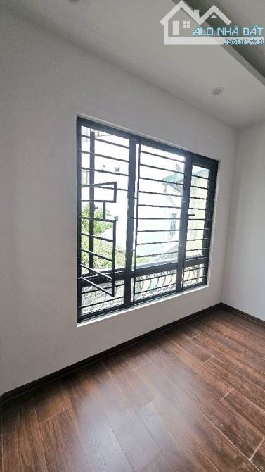 Bán nhà Kim Giang. 6 tầng - thang máy - mặt ngõ Ô tô - đất vuông - nở hậu. - 3