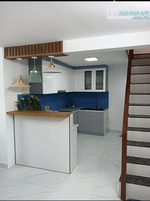 NHÀ ĐẸP PHỐ NGUYỄN CHÍNH : 34M / 4 TẦNG / 3 PHÒNG NGỦ / GIÁ 5,8 TỶ - 3