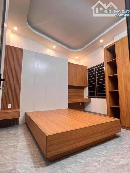 NHÀ 3 TẦNG NGÕ LÊ HỒNG PHONG - P VI XUYÊN - TP NAM ĐỊNH - 3