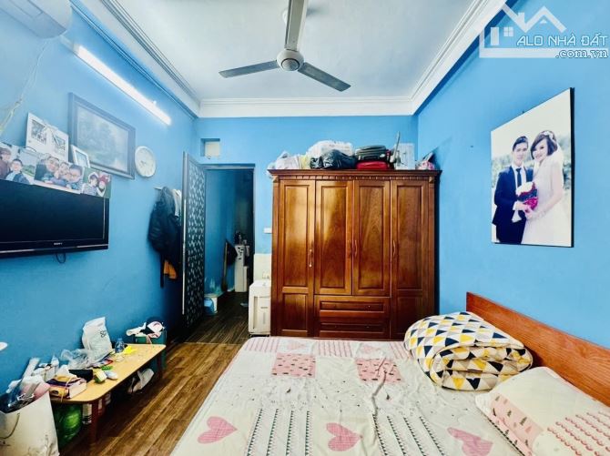 Cần bán căn nhà đường Trần Quốc Hoàn, Cầu giấy. DT 40m2x5T, ô tô . Giá 14,95 tỷ. - 3