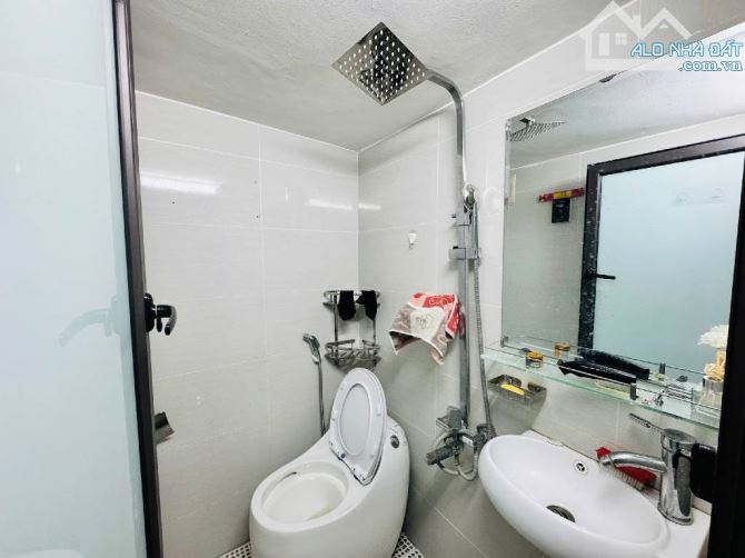 Bán nhà Đội Cấn trung tâm Ba Đình  ngõ thông lô góc dân xây nhà đẹp 3 thoáng 22m 7 tầng gi - 3