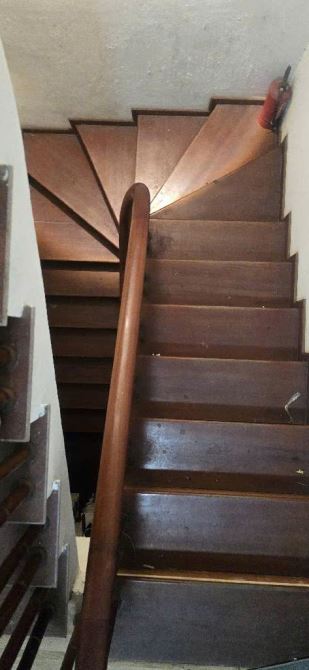 Bán nhà Pháo Đài Láng, ngõ rộng thông, 20m ô tô tránh, ở ngay, 42m2, 6 tầng, giá 10 tỷ - 3