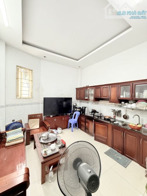 HẺM Ô TÔ TRÁNH-NGANG 4 X 17-NGUYỄN HỮU TIẾN-TÂN PHÚ-4 TẦNG-NHỈNH 7 TỶ - 3