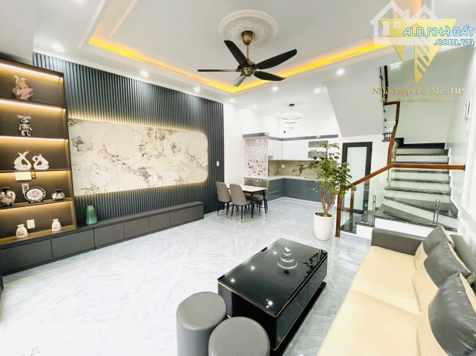 Siêu phẩm 3 tầng sau nhà mặt đường Thư Trung, Đằng Lâm - 3