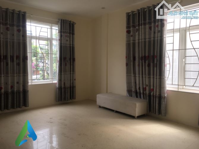 CHO THUÊ BIỆT THỰ ĐƯỜNG LÊ TẤN TOÁN - 200 M² - 8 PN - GIÁ 35 TRIỆU - 3