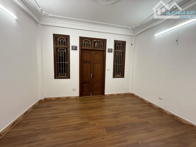 NHÀ 50M2*5T LƯƠNG KHÁNH THIỆN, GARA, GẦN HỒ, TIỆN KINH DOANH - 3