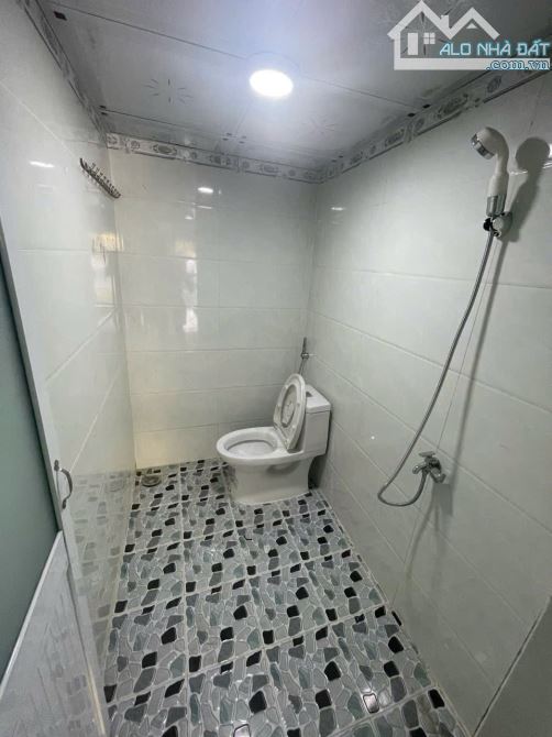 🆘 Cần cho thuê tầng trệt mặt tiền 2/4 Vĩnh Hải gần chợ - 3