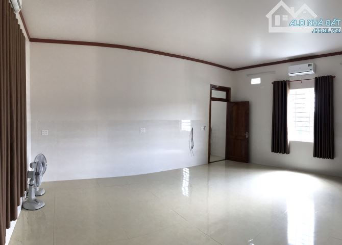 Bán nhà 1 trệt 1 lầu xây dựng kiên cố, ngang 7m, thoáng mát, sạch sẽ, vào ở ngay - 3