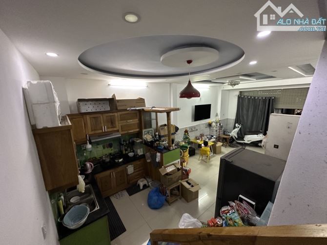 HẺM XE HƠI VÀO NHÀ - NGANG KHỦNG  5M - 3