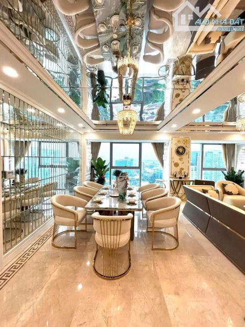 Duy nhất 1 căn hộ Vincom Lý Tự Trọng, Quận 1- 164m2 3PN-3WC tầng 25. CHỉ 4X tỷ - 3
