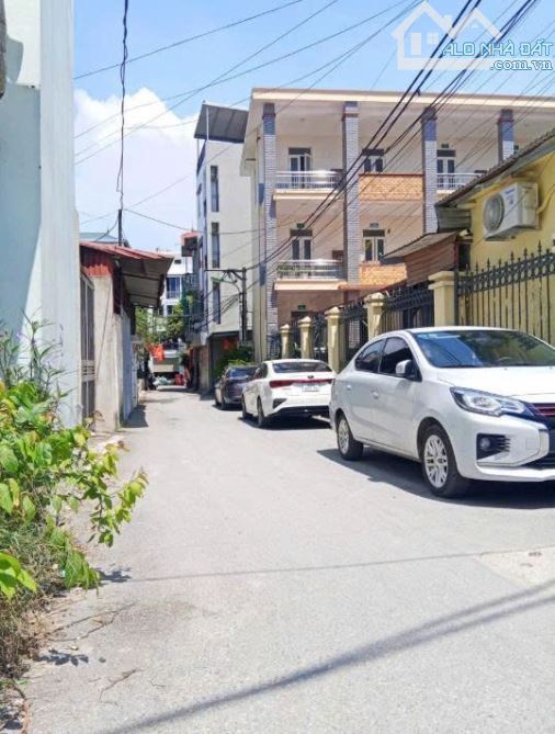 B.ÁN NHÀ DI TRẠCH_SÁT QL32, 10M RA Ô TÔ TRÁNH ĐỖ, SÁT ĐÔ THỊ, NỘI THẤT, 5 TẦNG, NGÕ RỘNG - 3