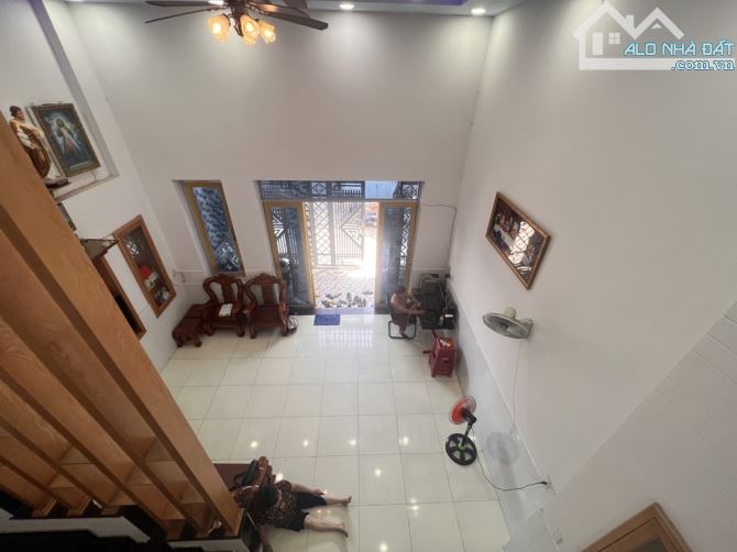 NHÀ HẺM OTO NGAY CHỢ GẤU – TRỊNH THỊ ĐỐI, LÊ VĂN KHƯƠNG – NGANG KHỦNG 5.7M – GIÁ 5.2 TỶ TL - 3