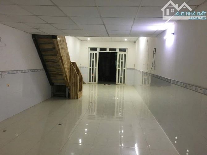 NHÀ GIÁ RẺ - 2 TẦNG - HẺM XE TẢI GẦN CHỢ - CHỈ 3.55 tỷ - 3