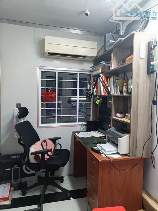 NHÀ CẤP 4 - GẦN BV ĐA KHOA THỦ ĐỨC (VIỆT THẮNG) - SỔ HỒNG RIÊNG - CHỈ NHỈNH 2 TỶ - 3