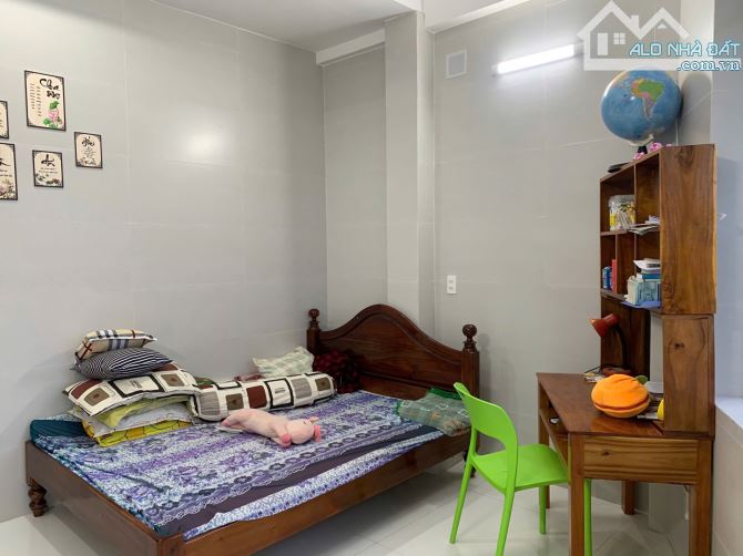 Bán nhà hai mặt tiền trước sau Bờ Sông Vàm Thuật, P.6, Quận Gò Vấp - 3