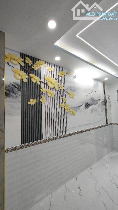 NHÀ SIÊU ĐẸP - HẺM XE HƠI TRÁNH - CHỈ HƠN 5 TỶ - 3