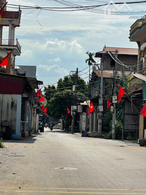 Chính Chủ  gửi Em Bán lô đất thổ cư ngõ ô tô 2, 5 tấn chỗ vào tận nhà ..Thông thoáng - 3