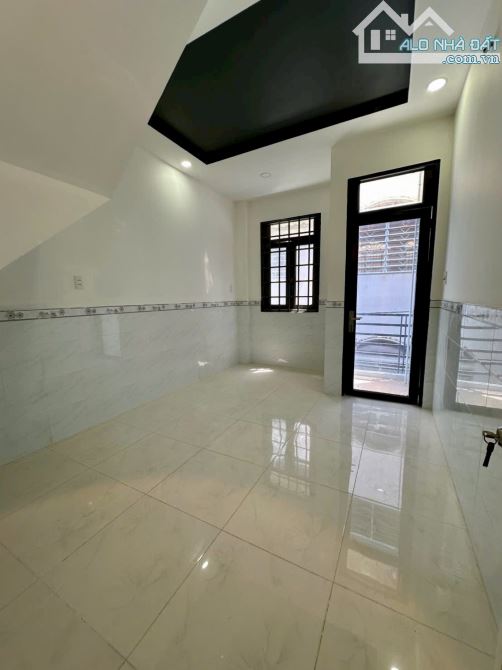 Bán Nhà 3 Tầng, P6 Quận 8, Hẻm 4,5m, DT: 3,5*11 - Nở Hậu, 4PN, Không QH, Giá 4,xTỷ - 3
