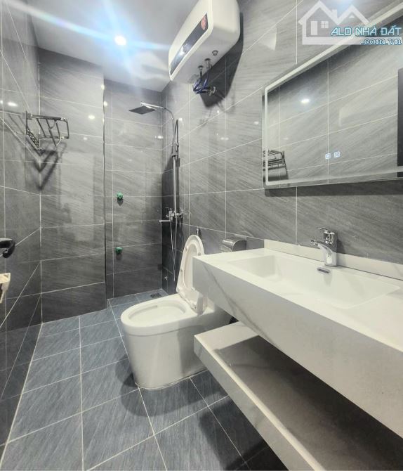 Bán nhà tại Cam Lộ ,Hùng Vương, Hồng Bàng. 50m²tb, 3 tầng, giá 2,5 tỷ. - 3