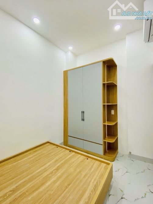 NHÀ ĐẸP QUANG TRUNG – P. THÔNG TÂY HỘI 	•	Diện tích: 42m² (3.5m x 12m) 	• - 3