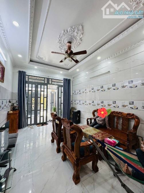 - 78M2 - NGANG 4 DÀI 19.5 - 4TẦNG - HẺM XE TẢI 6M - ĐƯỜNG SỐ 18B - PHƯỜNG BÌNH HƯNG HÒA A - 3