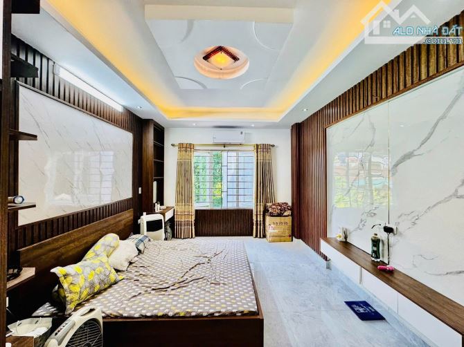 Hot! Nhà Nguyễn Chính, cách ôtô 50m, ngõ thông đẹp, nhà mới, nội thất cao cấp , 33m2* 5T - 3