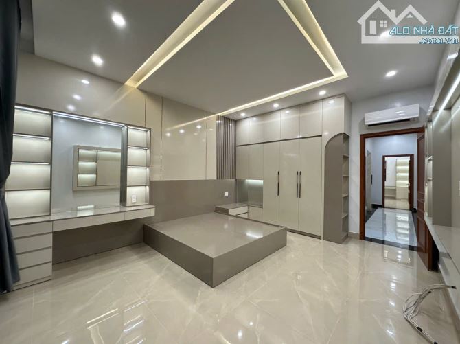 Bán nhà khu phân lô cao cấp Tuyến 2 Quán Nam 92m² x 5T Thang Máy ; MT: 4.6m - 3