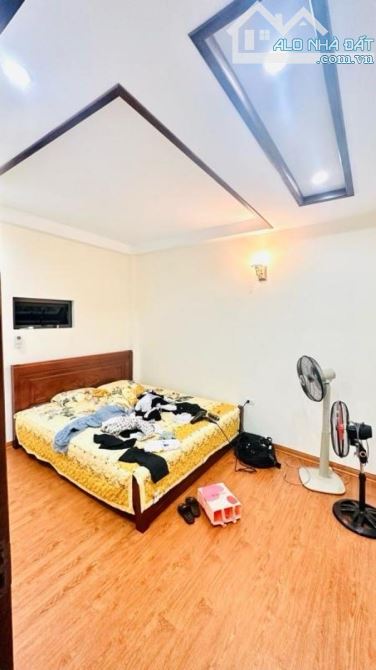 🪸 NHÀ ĐẸP LÔ GÓC - HOÀNG QUỐC VIỆT CẦU GIẤY  - 40M2 - 5 TẦNG - GẦN PHỐ - GIÁ 9 TỶ HƠN - 3