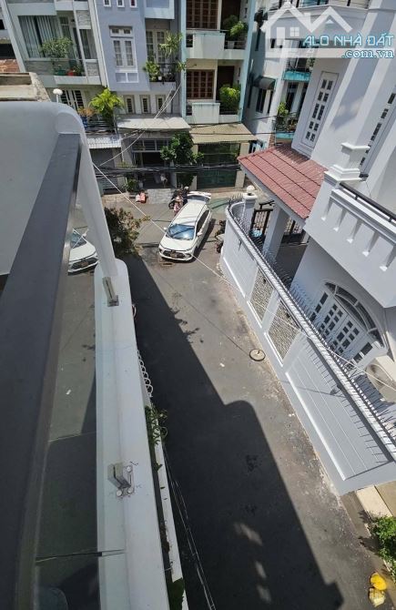 bán nhà hẻm 8m đường Điện Biên Phủ,p25 ,Quận Bình Thạnh.DT:5x9m.3 tầng Mới .11 tỷ (TL) - 3