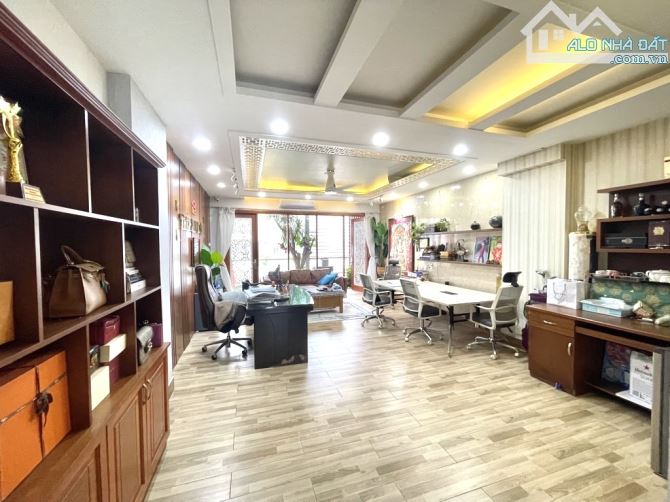 Nhà Phố 5 Tầng - Ngay Phú Mỹ Hưng - Quận 7 - 5x18 - Nhỉnh 16 Tỷ - 3